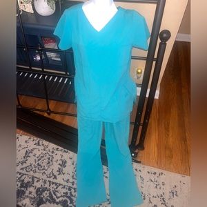 Size Small bright Teal/Aqua Greys Anatomy scrub set